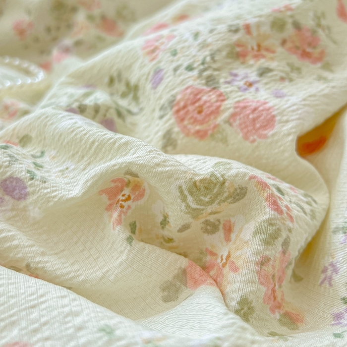 91家纺网 家纺一手货源 找家纺 仟网汇 2025新款云感皱皱纱简单款四件套 若欢绿