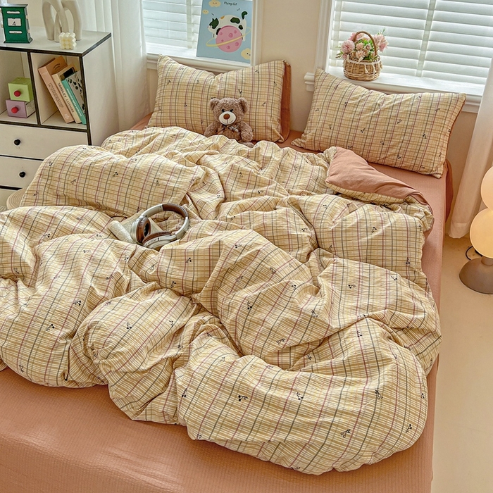 91家纺网 家纺一手货源 找家纺 仟网汇 2025新款云感皱皱纱简单款四件套 格子樱桃