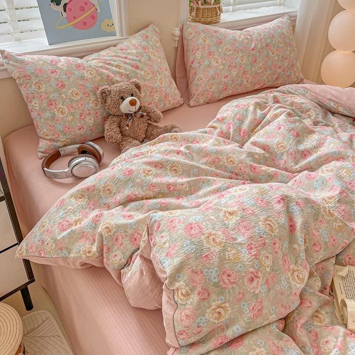 91家纺网 家纺一手货源 找家纺 仟网汇 2025新款云感皱皱纱简单款四件套 锦簇玫瑰