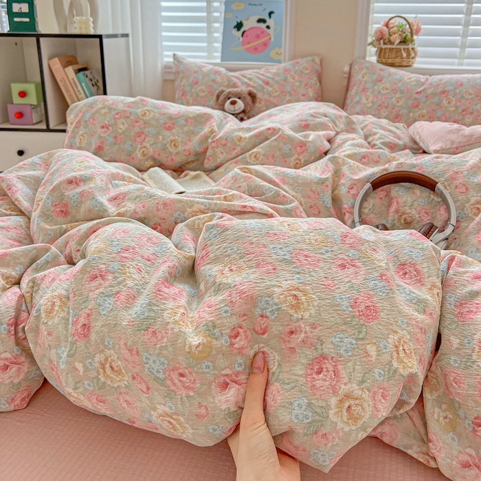 91家纺网 家纺一手货源 找家纺 仟网汇 2025新款云感皱皱纱简单款四件套 锦簇玫瑰