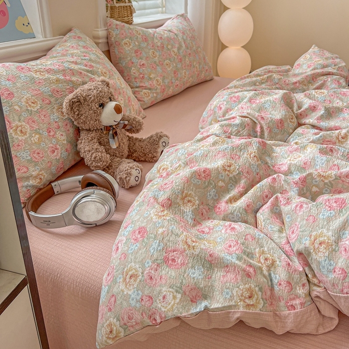 91家纺网 家纺一手货源 找家纺 仟网汇 2025新款云感皱皱纱简单款四件套 锦簇玫瑰