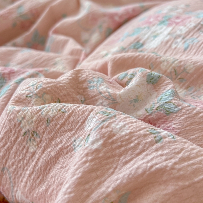 91家纺网 家纺一手货源 找家纺 仟网汇 2025新款云感皱皱纱简单款四件套 莫奈