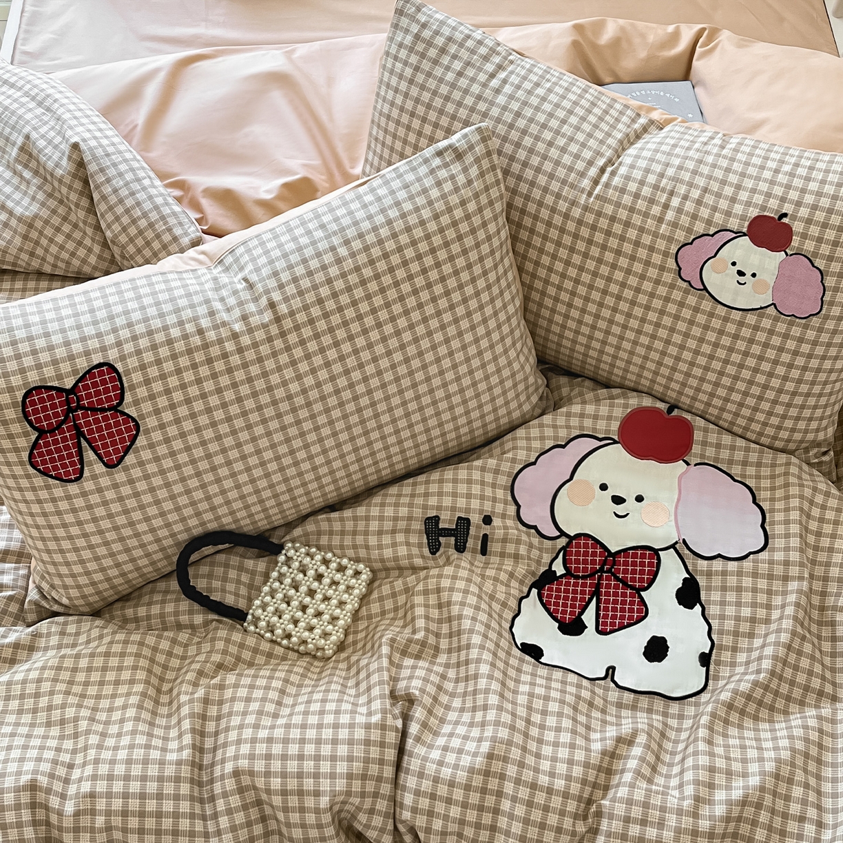 91家纺网 家纺一手货源 找家纺 乐美家纺 2025新款亲肤舒适全棉纯棉贴布绣卡通系列四件套 斑点狗