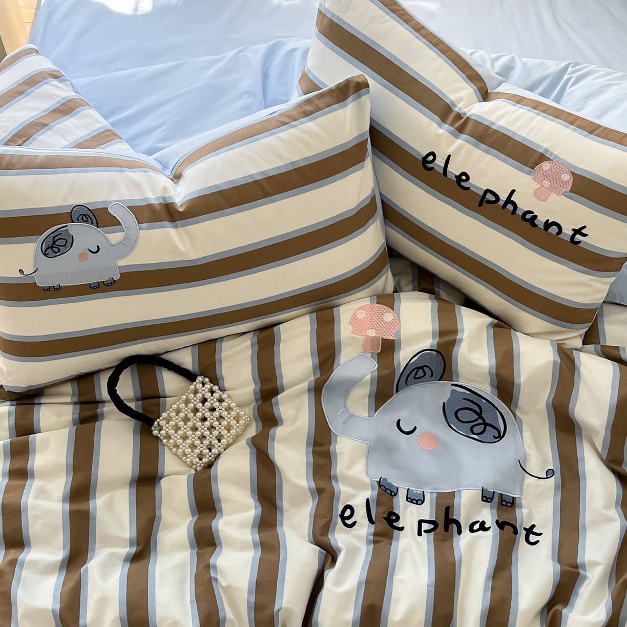 91家纺网 家纺一手货源 找家纺 乐美家纺 2025新款亲肤舒适全棉纯棉贴布绣卡通系列四件套 蘑菇小象