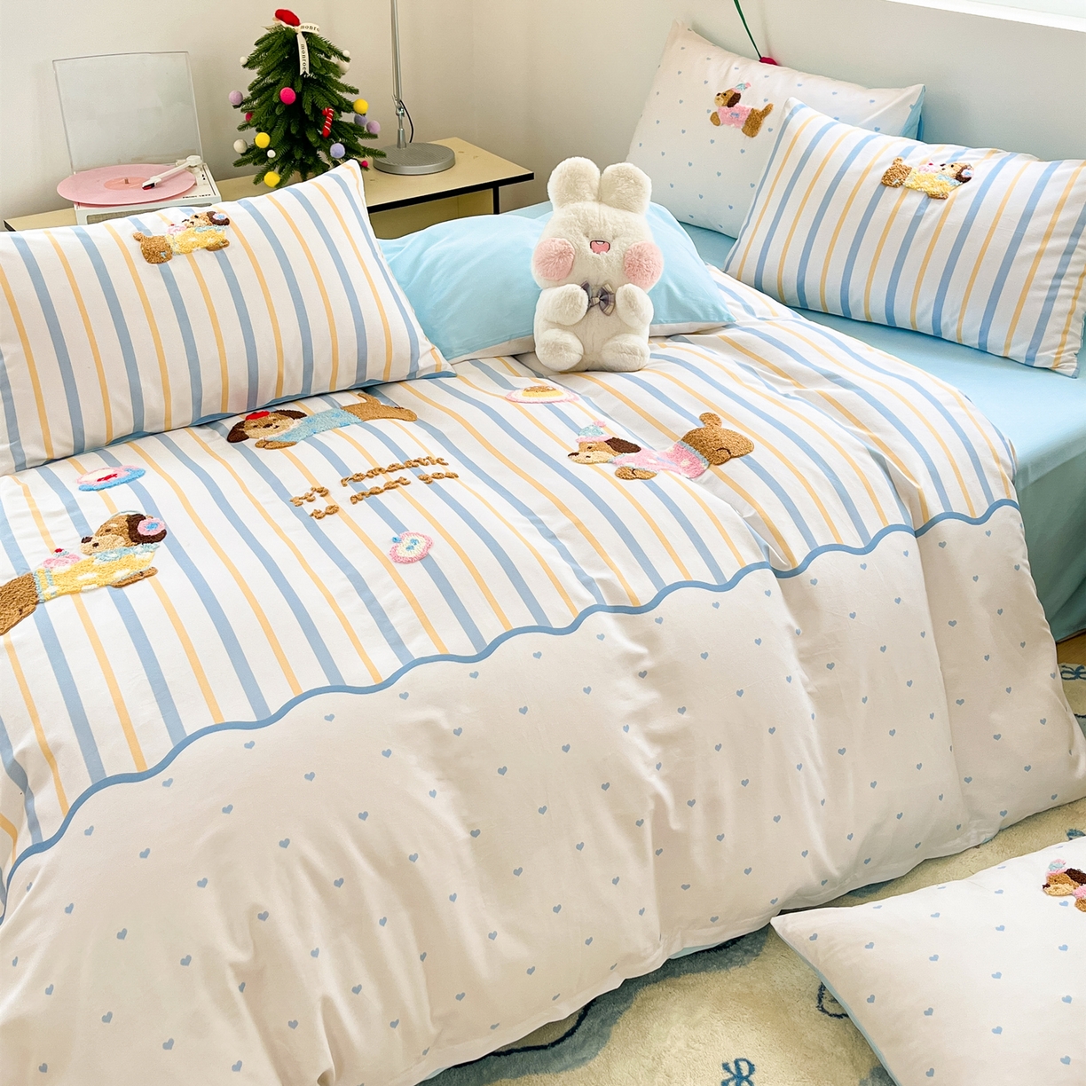 91家纺网 家纺一手货源 找家纺 （总）丽涵家纺 2025新款全棉纯棉数码印大版定位毛巾绣四件套