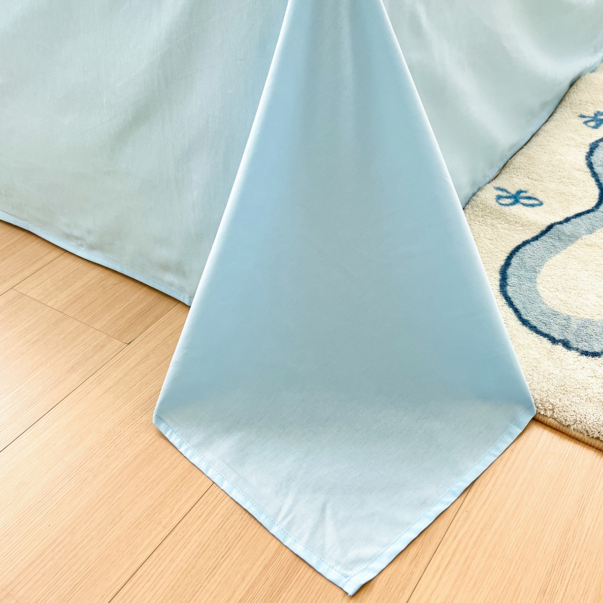 91家纺网 家纺一手货源 找家纺 丽涵家纺 2025新款全棉纯棉数码印大版定位毛巾绣四件套 休闲音乐狗