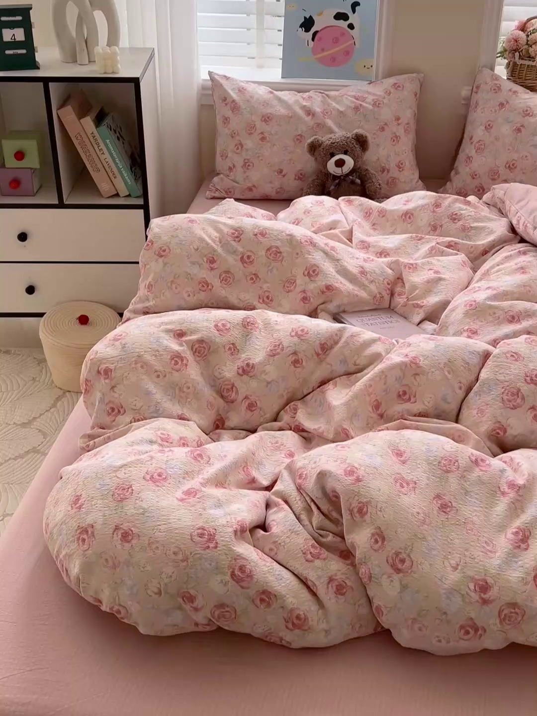 91家纺网 家纺一手货源 找家纺 仟网汇 2025新款云感皱皱纱简单款四件套 十里桃花粉