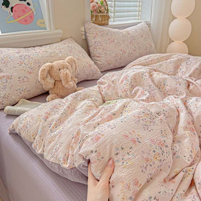 91家纺网 家纺一手货源 找家纺 仟网汇 2025新款云感皱皱纱简单款四件套 若欢紫