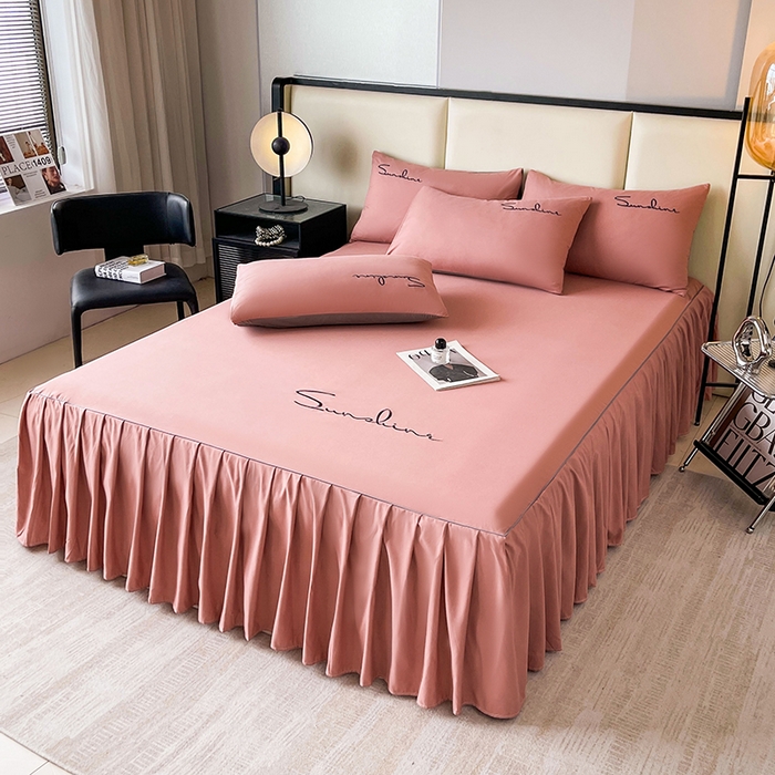 91家纺网 家纺一手货源 找家纺 七仙女家纺 2025新款水洗磨毛刺绣轻奢简约系列单床裙单品床裙床裙单件 豆沙色