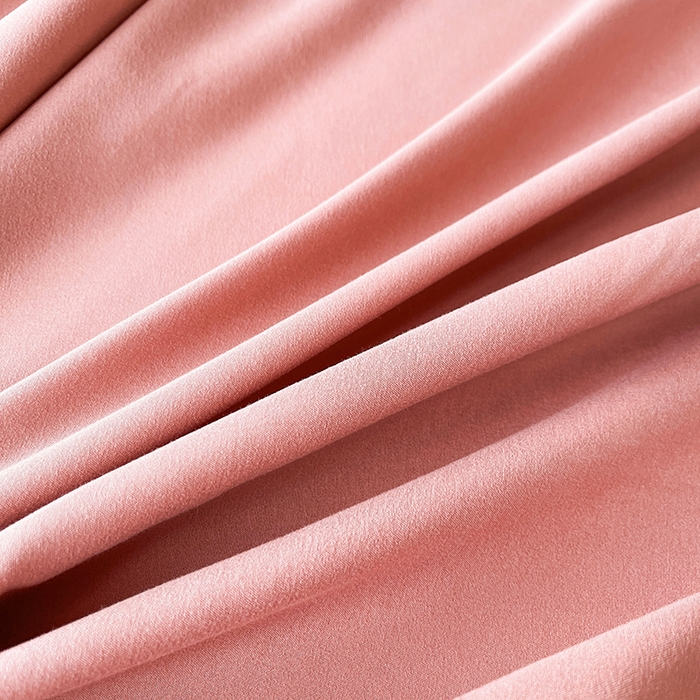 91家纺网 家纺一手货源 找家纺 七仙女家纺 2025新款水洗磨毛刺绣轻奢简约系列单床裙单品床裙床裙单件 豆沙色