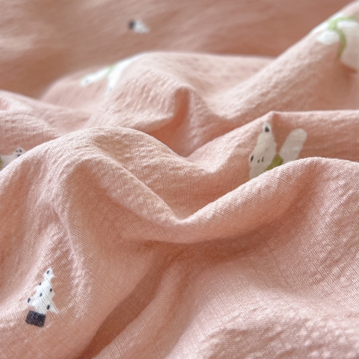 91家纺网 家纺一手货源 找家纺 仟网汇 2025新款云感皱皱纱简单款四件套 运动健将熊