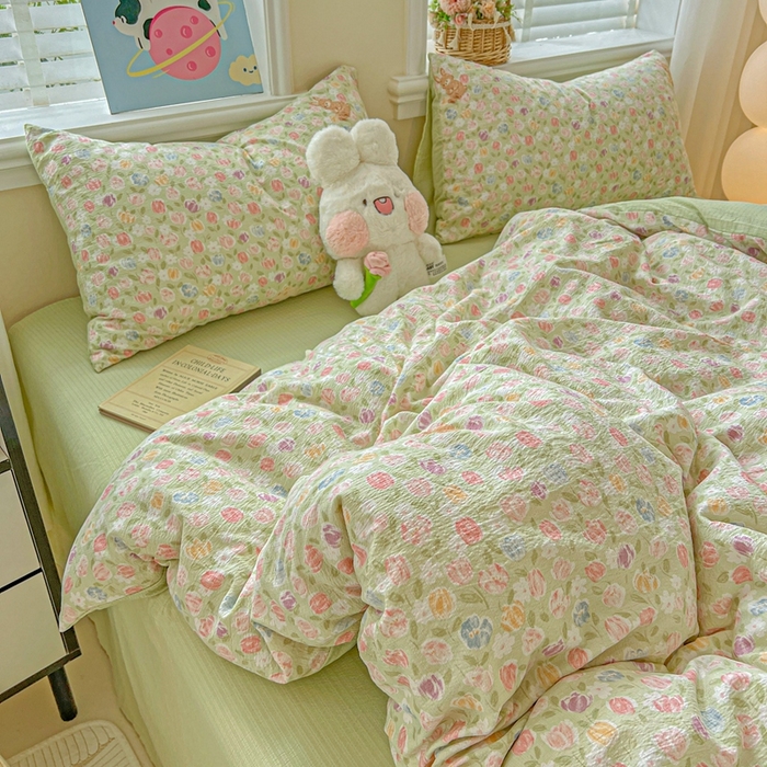 91家纺网 家纺一手货源 找家纺 仟网汇 2025新款云感皱皱纱简单款四件套 郁金香小兔绿