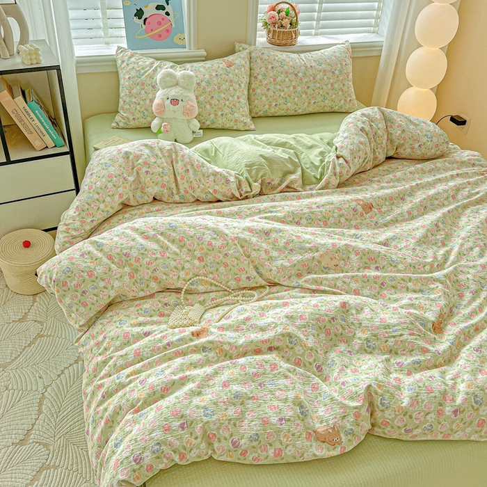 91家纺网 家纺一手货源 找家纺 仟网汇 2025新款云感皱皱纱简单款四件套 郁金香小兔绿