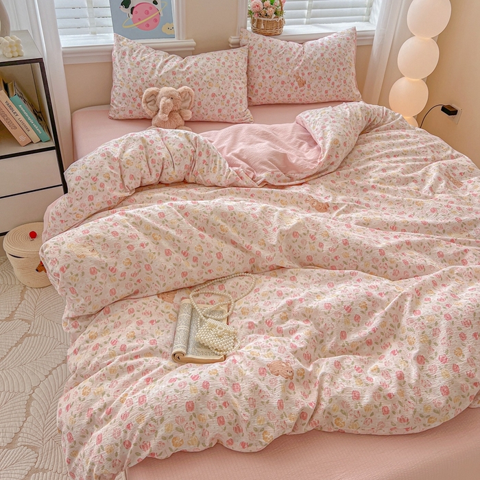 91家纺网 家纺一手货源 找家纺 仟网汇 2025新款云感皱皱纱简单款四件套 郁金香小兔粉