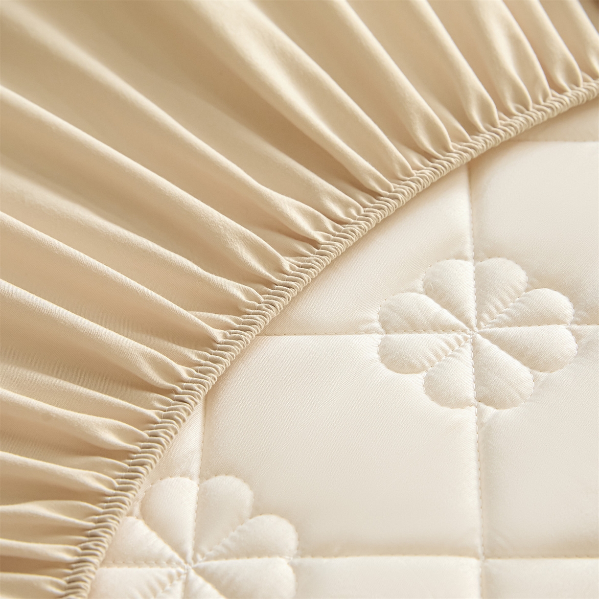 91家纺网 家纺一手货源 找家纺 （总）雯豆家纺 2025新款简约防水款水洗棉夹棉床笠