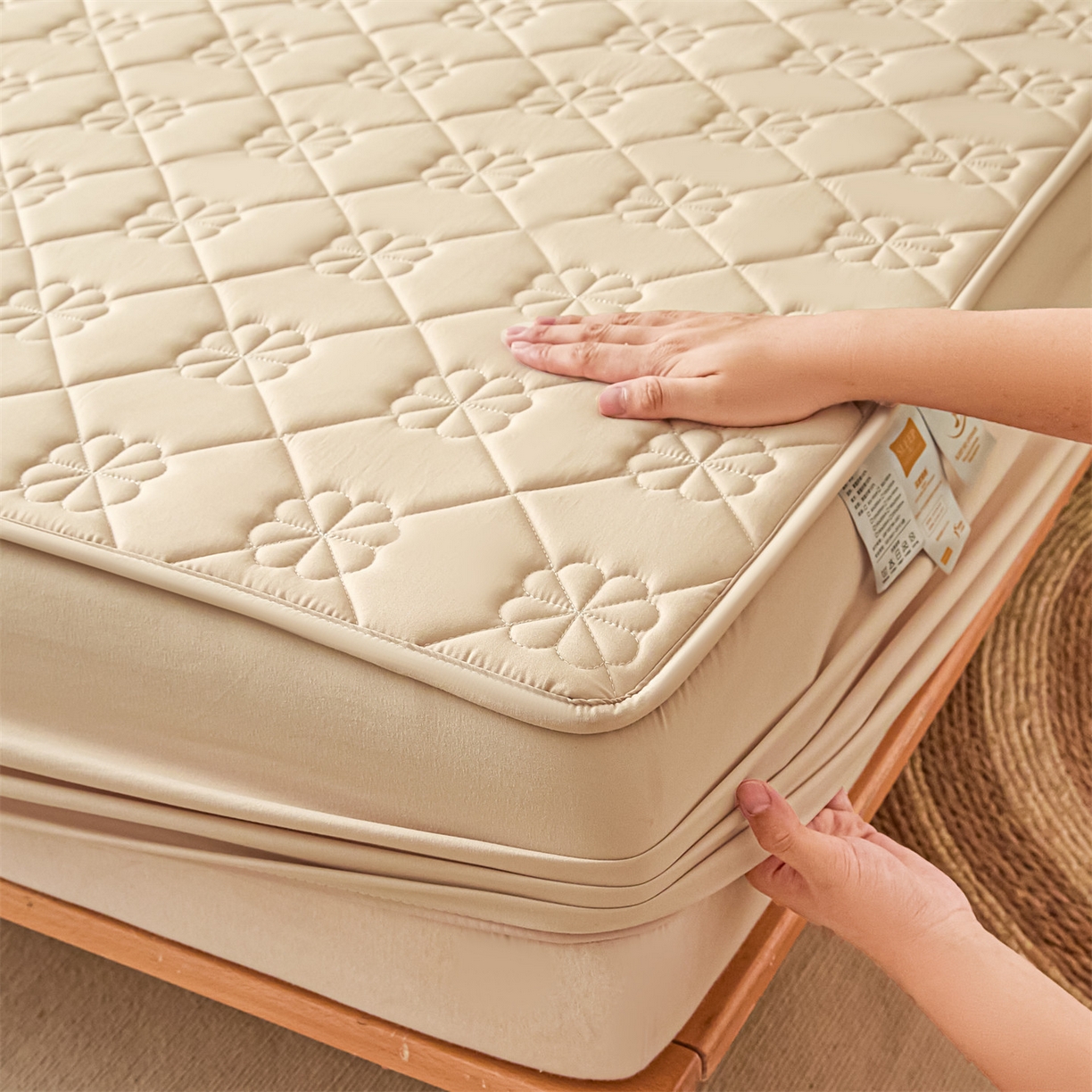 （总）雯豆家纺 2025新款简约水洗棉夹棉床笠三件套绗缝款纯色床垫保护套-幸运草系列