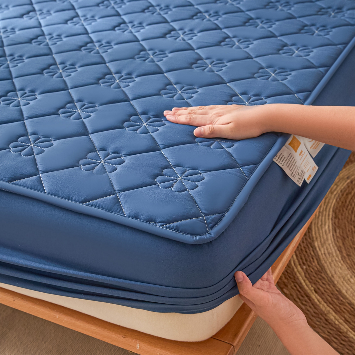 雯豆家纺 2025新款简约水洗棉夹棉床笠三件套绗缝款纯色床垫保护套-幸运草系列 幸运草-黛蓝