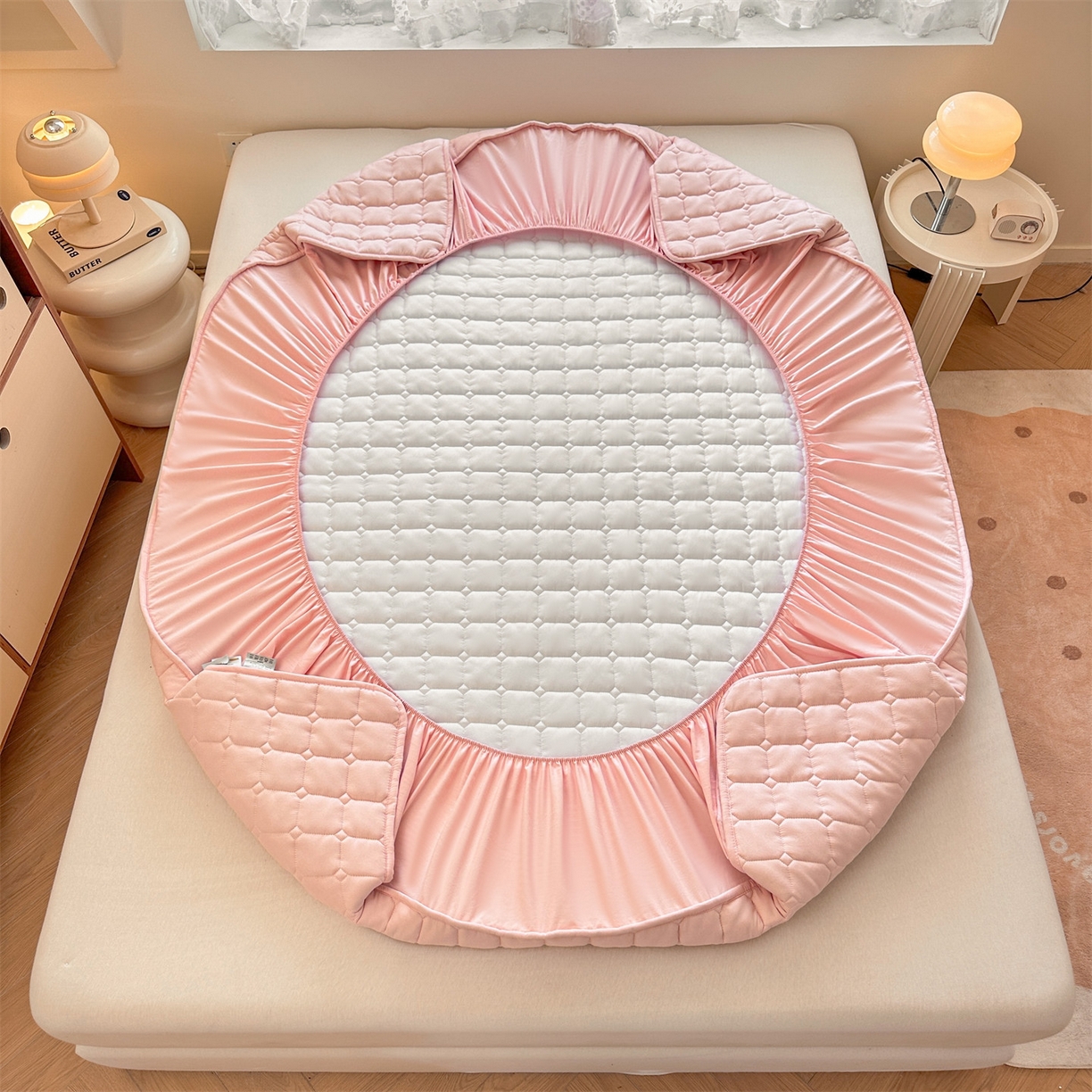 91家纺网 家纺一手货源 找家纺 雯豆家纺 2025新款简约防水款水洗棉夹棉床笠-雅韵 雅韵-密合粉