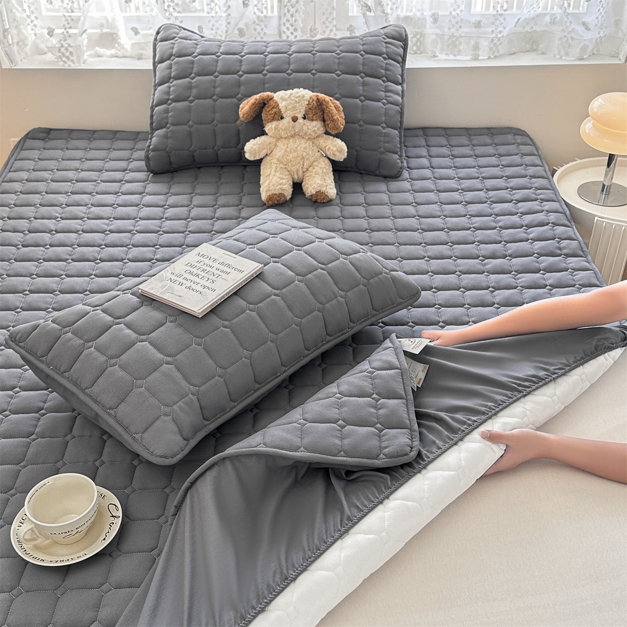 91家纺网 家纺一手货源 找家纺 雯豆家纺 2025新款简约水洗棉夹棉床笠-雅韵 雅韵-深空灰