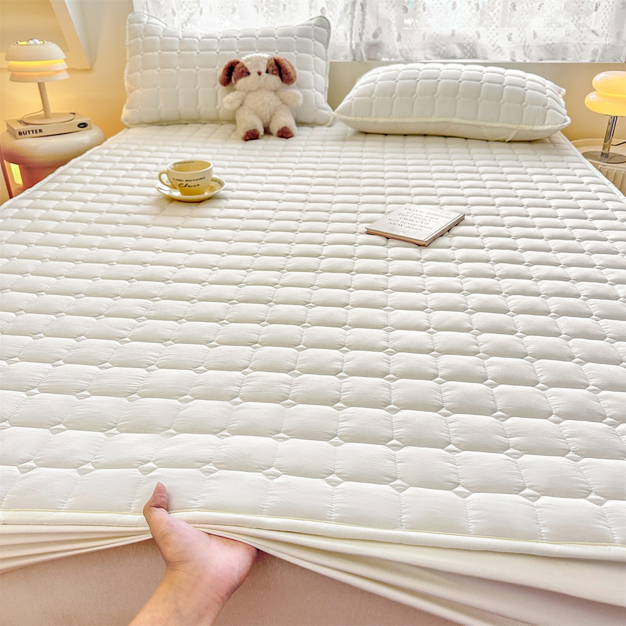 91家纺网 家纺一手货源 找家纺 雯豆家纺 2025新款简约水洗棉夹棉床笠-雅韵 雅韵-月光白