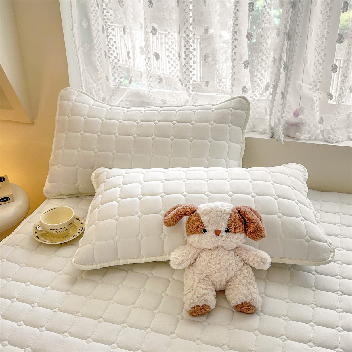 91家纺网 家纺一手货源 找家纺 雯豆家纺 2025新款简约水洗棉夹棉床笠-雅韵 雅韵-月光白