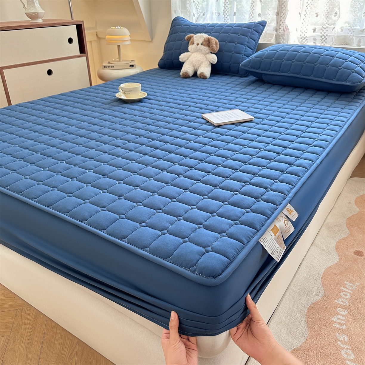 91家纺网 家纺一手货源 找家纺 雯豆家纺 2025新款简约水洗棉夹棉床笠-雅韵 雅韵-黛蓝