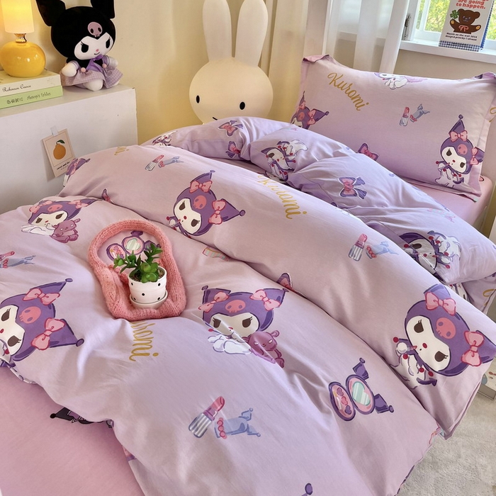 91家纺网 家纺一手货源 找家纺 蘭菲家纺 2025新款三丽鸥系列全棉印花三件套、四件套 小甜酱-紫