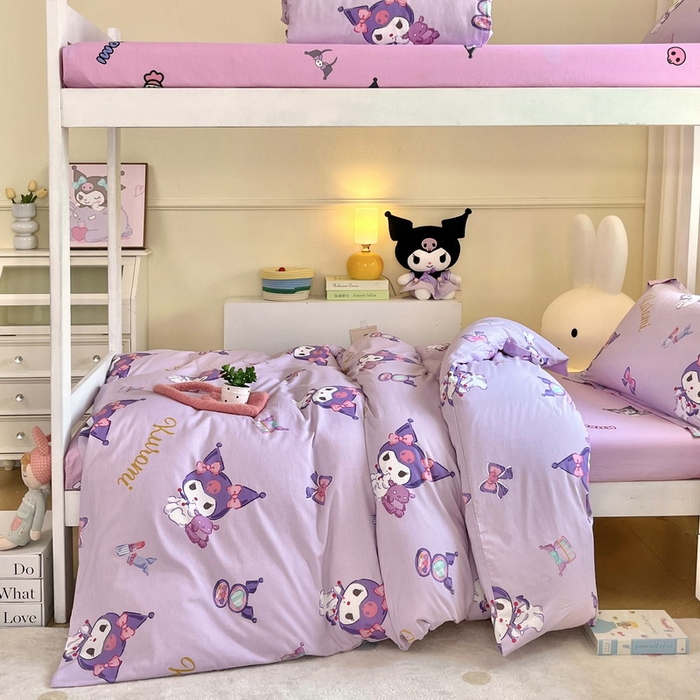 91家纺网 家纺一手货源 找家纺 蘭菲家纺 2025新款三丽鸥系列全棉印花三件套、四件套 小甜酱-紫