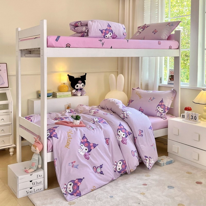 91家纺网 家纺一手货源 找家纺 蘭菲家纺 2025新款三丽鸥系列全棉印花三件套、四件套 小甜酱-紫