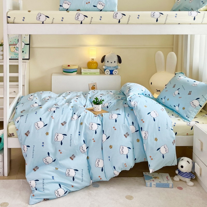 91家纺网 家纺一手货源 找家纺 蘭菲家纺 2025新款三丽鸥系列全棉印花三件套、四件套 眼镜狗-蓝