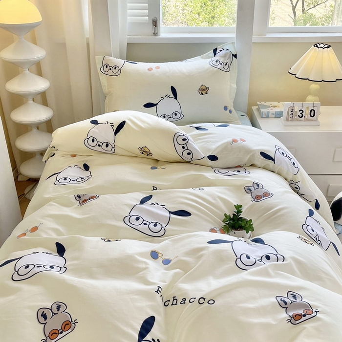 91家纺网 家纺一手货源 找家纺 蘭菲家纺 2025新款三丽鸥系列全棉印花三件套、四件套 眼镜狗-米