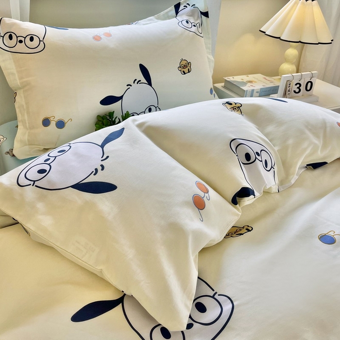 91家纺网 家纺一手货源 找家纺 蘭菲家纺 2025新款三丽鸥系列全棉印花三件套、四件套 眼镜狗-米