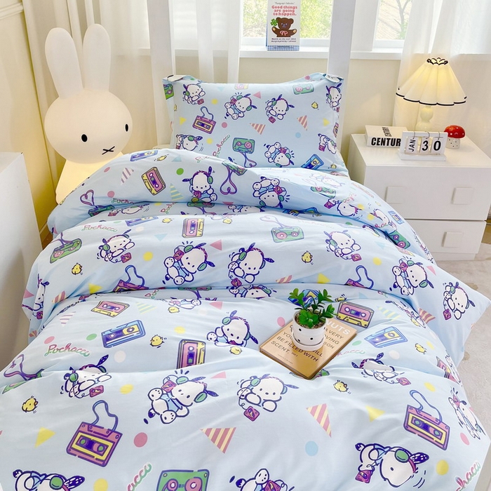 91家纺网 家纺一手货源 找家纺 蘭菲家纺 2025新款三丽鸥系列全棉印花三件套、四件套 演唱会-蓝