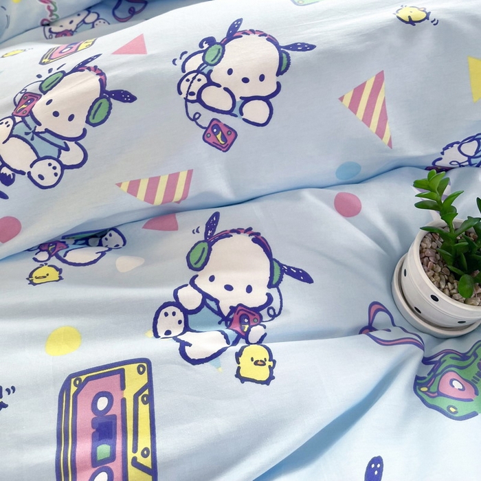 91家纺网 家纺一手货源 找家纺 蘭菲家纺 2025新款三丽鸥系列全棉印花三件套、四件套 演唱会-蓝