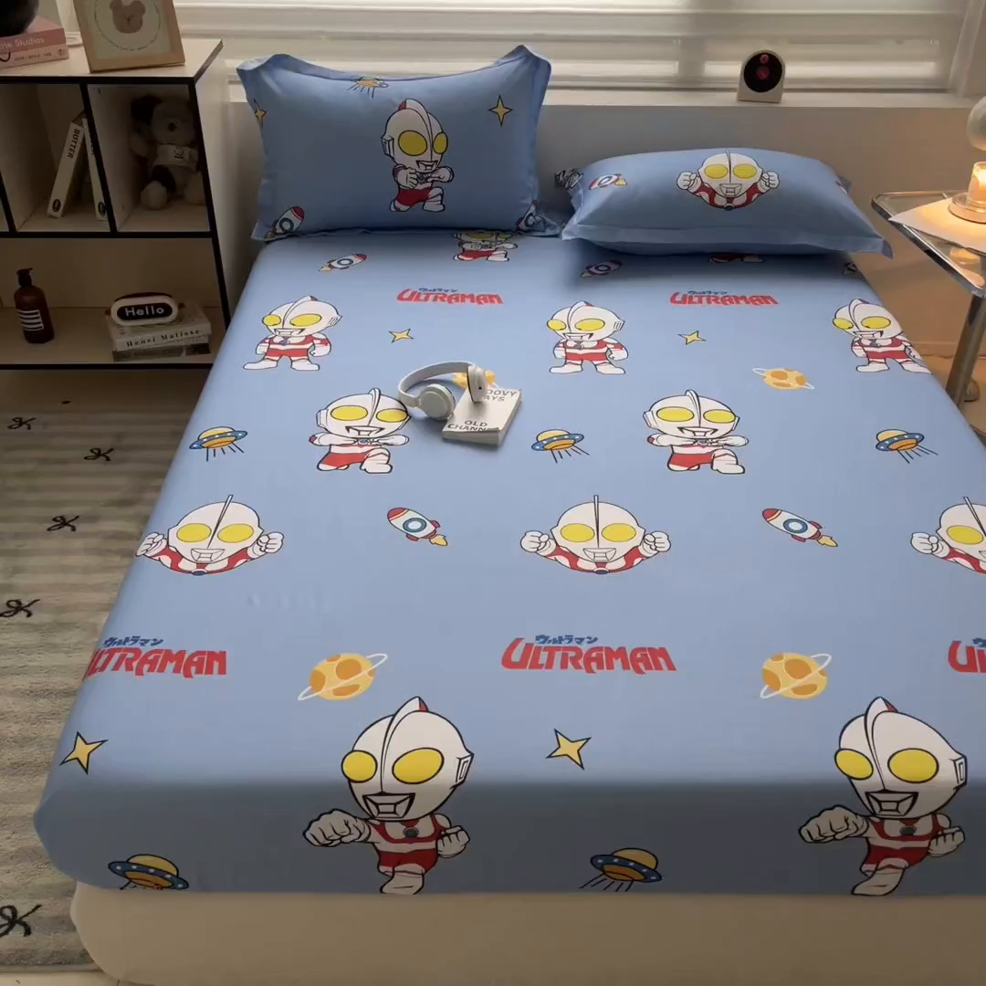 91家纺网 家纺一手货源 找家纺 蘭菲家纺 2025新款学生季经典奥特曼系列全棉印花单品床笠 追风