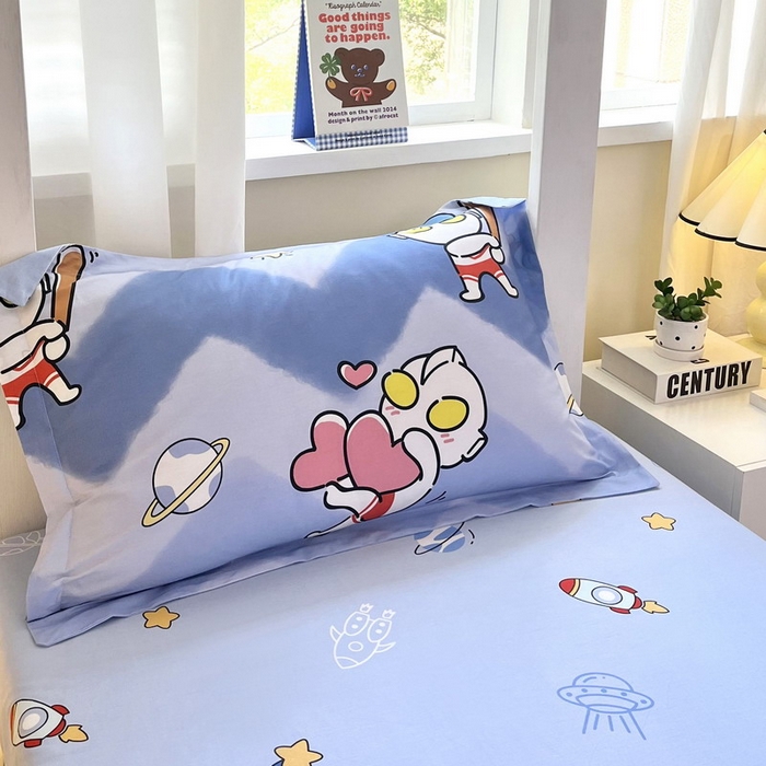 91家纺网 家纺一手货源 找家纺 （总）蘭菲家纺 2025新款学生季经典奥特曼系列全棉印花三件套、四件套