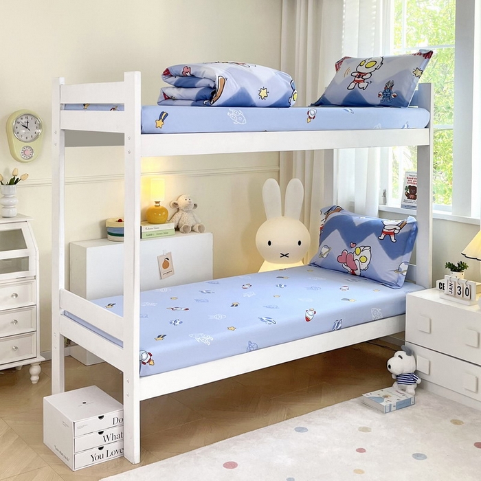 91家纺网 家纺一手货源 找家纺 （总）蘭菲家纺 2025新款学生季经典奥特曼系列全棉印花三件套、四件套