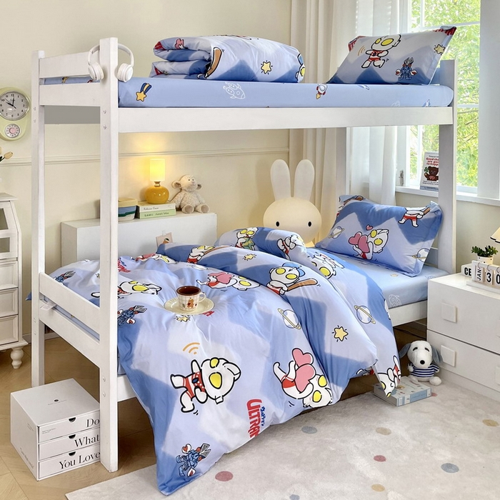 91家纺网 家纺一手货源 找家纺 （总）蘭菲家纺 2025新款学生季经典奥特曼系列全棉印花三件套、四件套