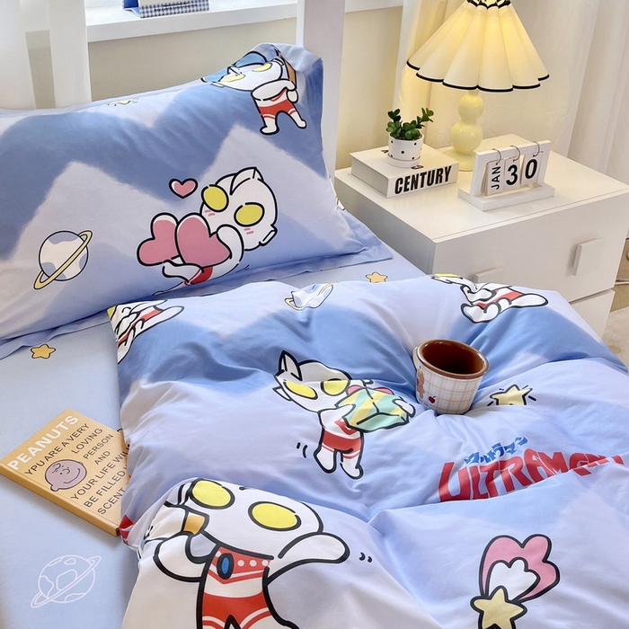 91家纺网 家纺一手货源 找家纺 （总）蘭菲家纺 2025新款学生季经典奥特曼系列全棉印花三件套、四件套