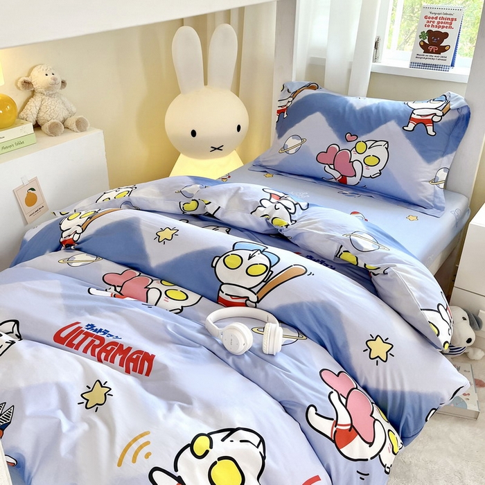 91家纺网 家纺一手货源 找家纺 （总）蘭菲家纺 2025新款学生季经典奥特曼系列全棉印花三件套、四件套