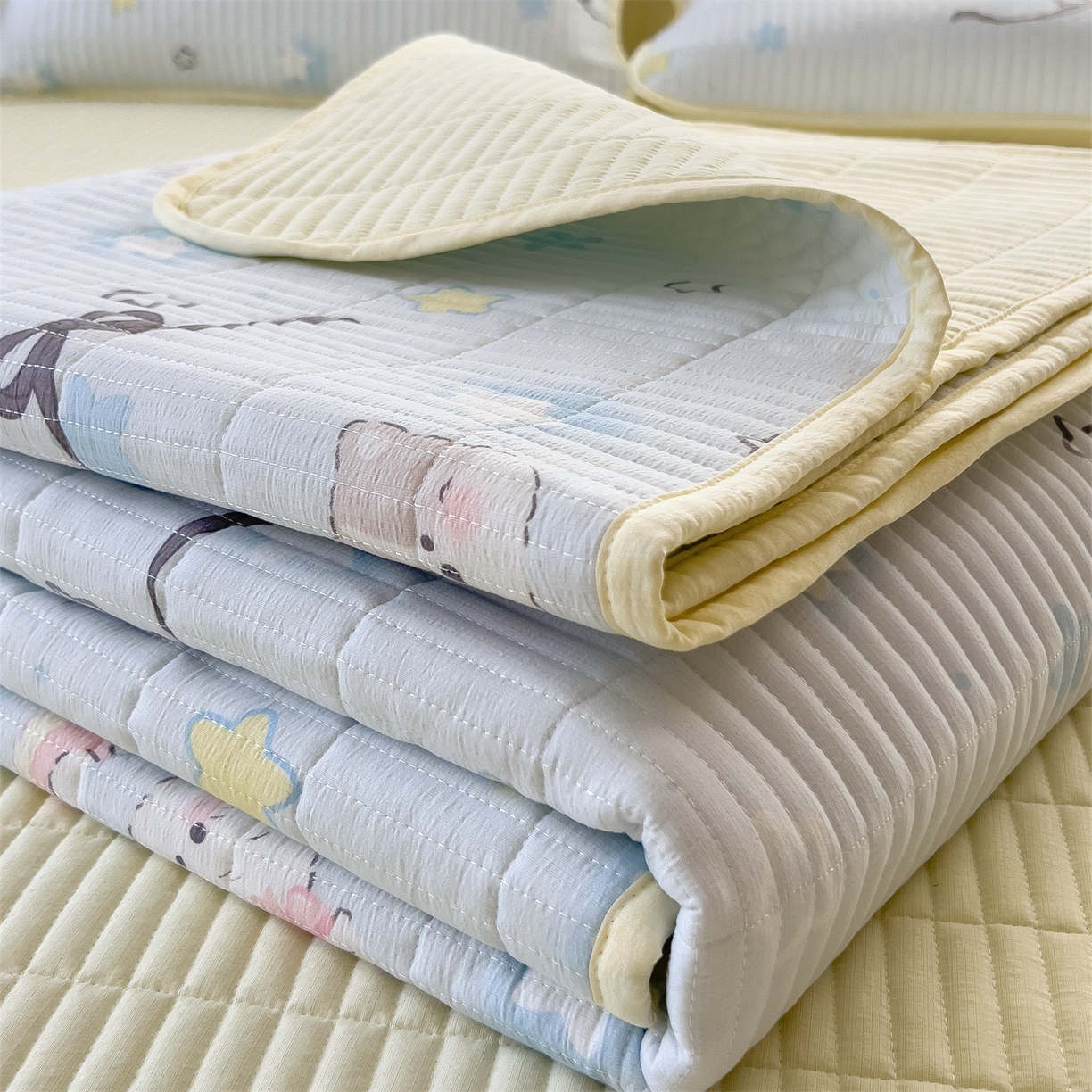 91家纺网 家纺一手货源 找家纺 （总）雯豆家纺 2025新品皱皱双层纱床盖泡泡纱床罩保护套