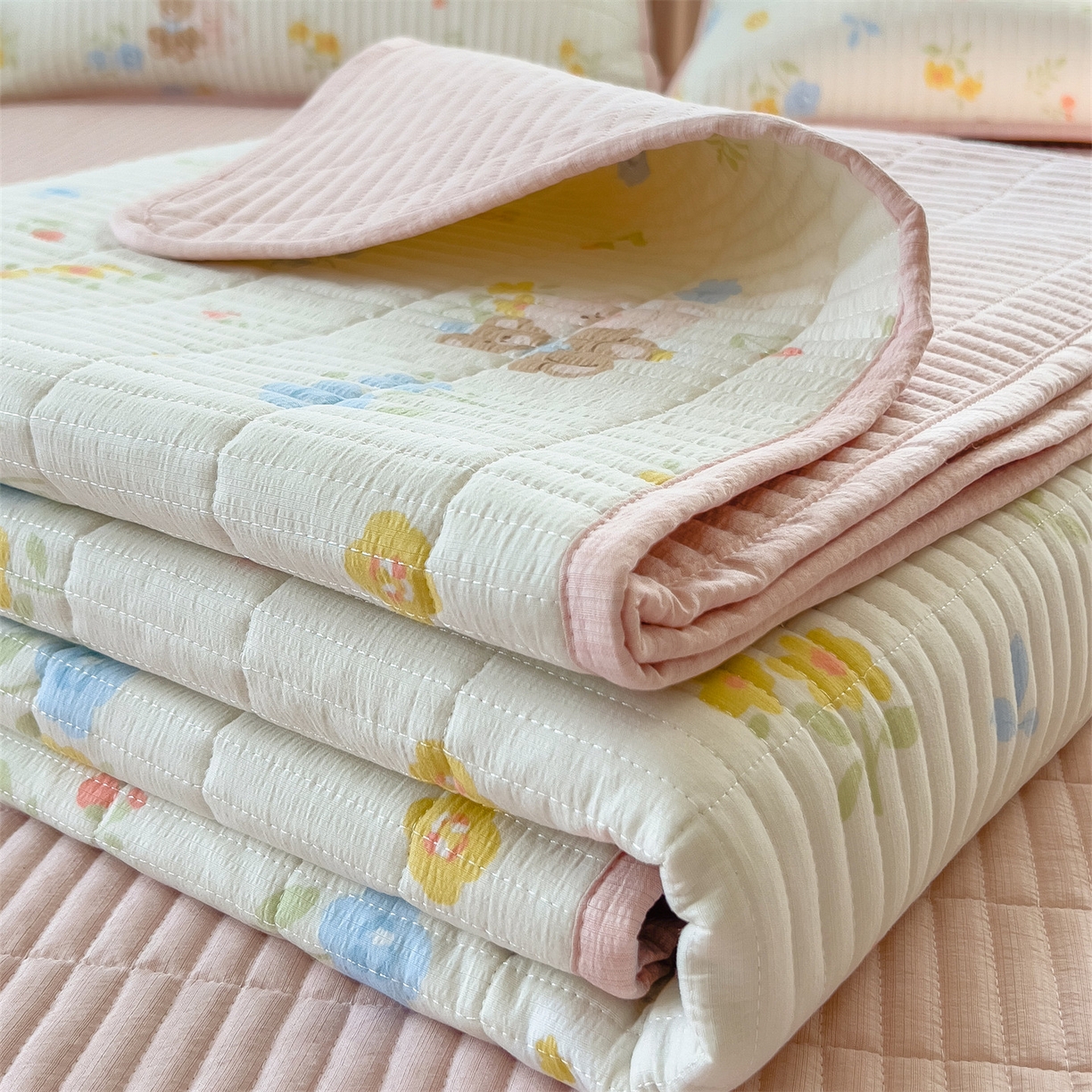 91家纺网 家纺一手货源 找家纺 （总）雯豆家纺 2025新品皱皱双层纱床盖泡泡纱床罩保护套