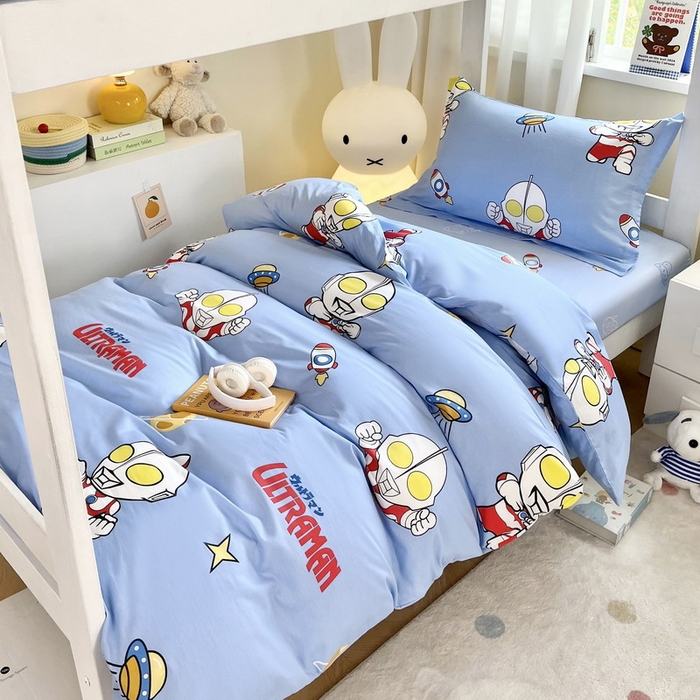 91家纺网 家纺一手货源 找家纺 蘭菲家纺 2025新款学生季经典奥特曼系列全棉印花三件套、四件套 追风