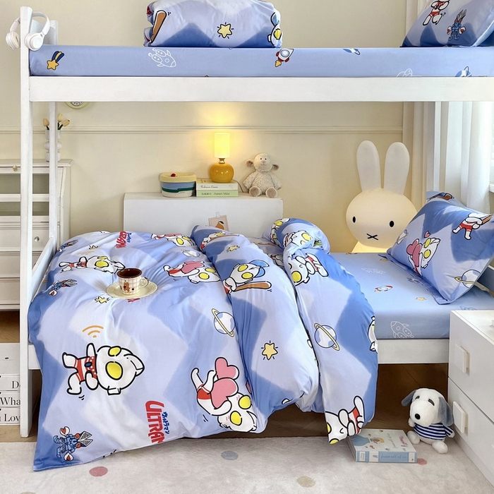 91家纺网 家纺一手货源 找家纺 蘭菲家纺 2025新款学生季经典奥特曼系列全棉印花三件套、四件套 棒球队