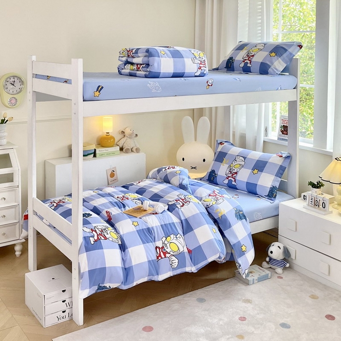 91家纺网 家纺一手货源 找家纺 蘭菲家纺 2025新款学生季经典奥特曼系列全棉印花三件套、四件套 随影