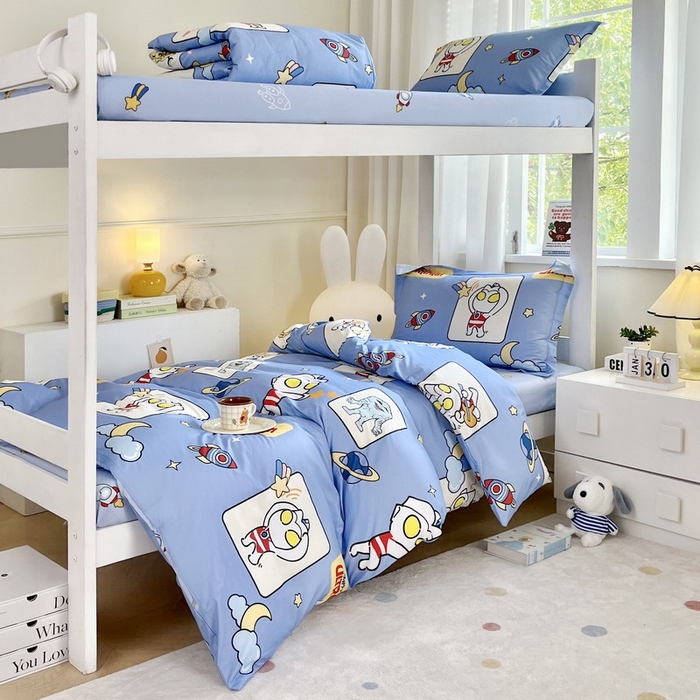 91家纺网 家纺一手货源 找家纺 蘭菲家纺 2025新款学生季经典奥特曼系列全棉印花三件套、四件套 太空游