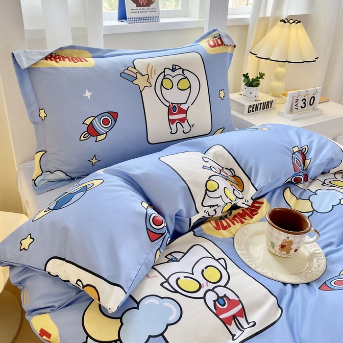 91家纺网 家纺一手货源 找家纺 蘭菲家纺 2025新款学生季经典奥特曼系列全棉印花三件套、四件套 太空游