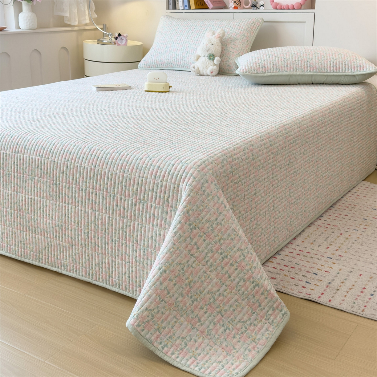 91家纺网 家纺一手货源 找家纺 雯豆家纺 2025新品皱皱双层纱床盖泡泡纱床罩保护套 爱尔蓝