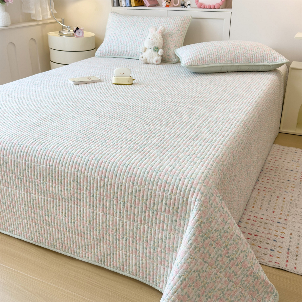 91家纺网 家纺一手货源 找家纺 雯豆家纺 2025新品皱皱双层纱床盖泡泡纱床罩保护套 爱尔蓝