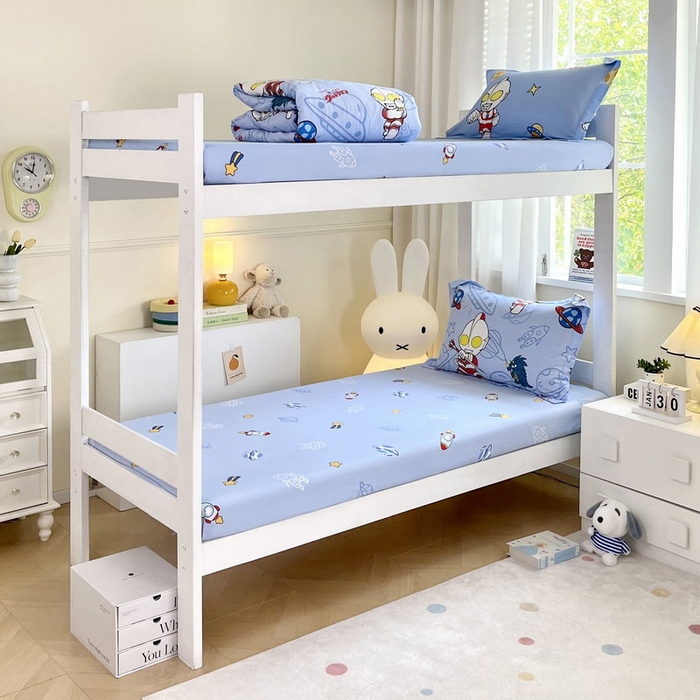 91家纺网 家纺一手货源 找家纺 蘭菲家纺 2025新款学生季经典奥特曼系列全棉印花三件套、四件套 宇宙飞人